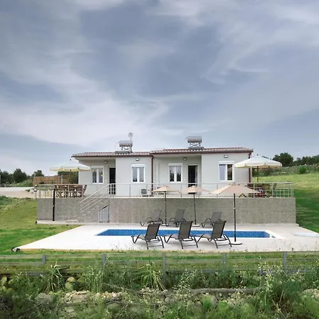 Rodou & Holiday home