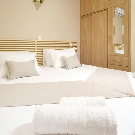 Rodou & Holiday home *